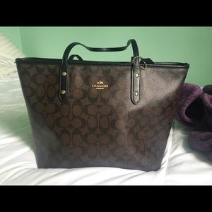 Coach zip Top city tote
